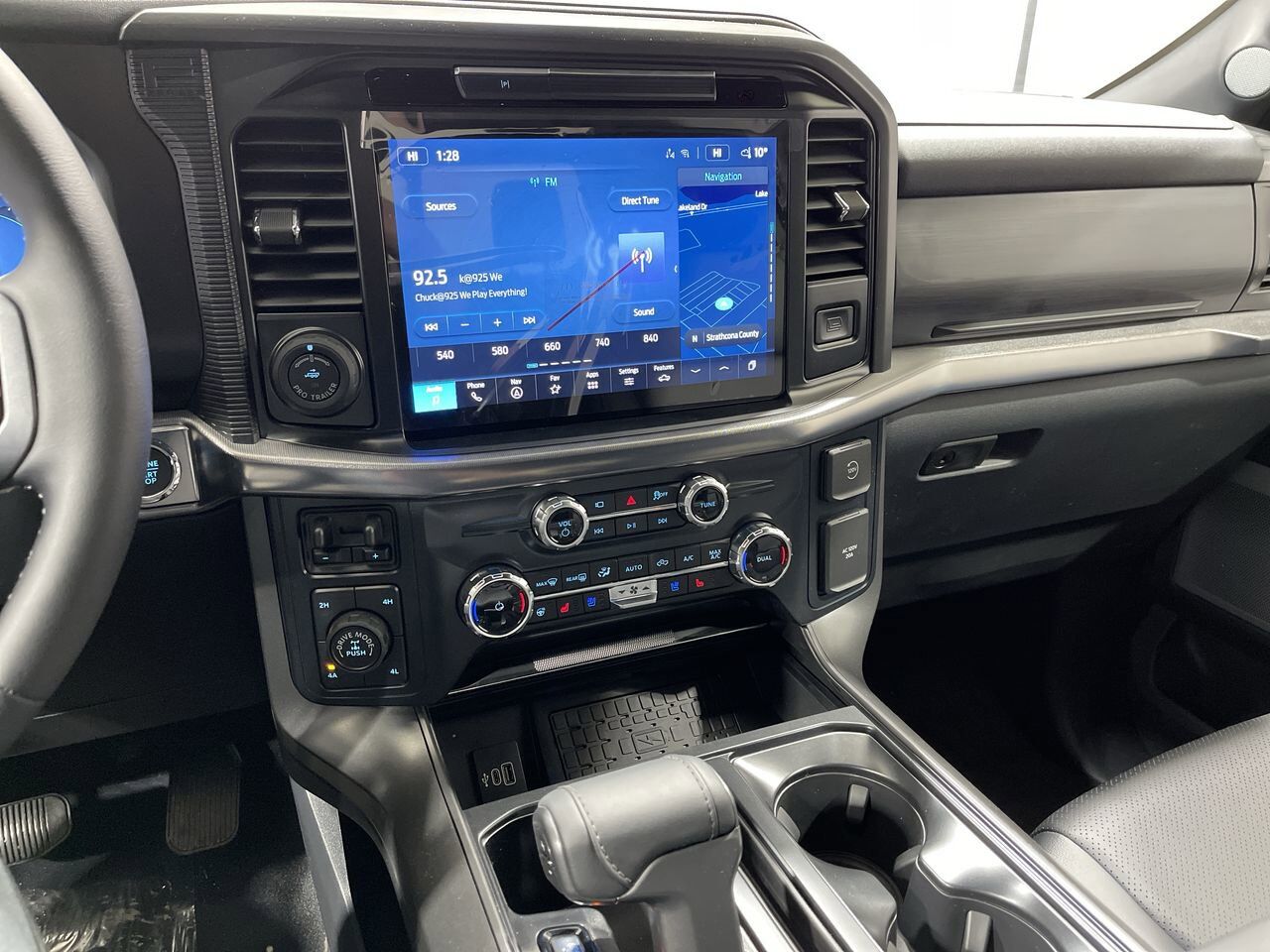 2025 Ford F-150 Lariat Sherwood Park AB