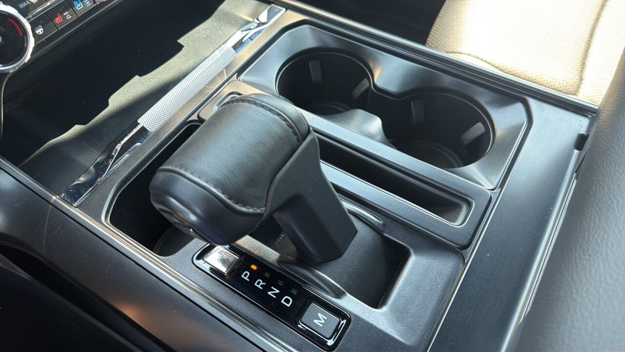 2025 Ford F-150 Lariat Sherwood Park AB
