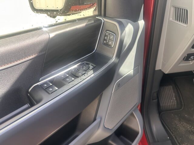 2025 Ford F-150 Lariat Watertown SD