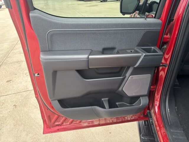 2025 Ford F-150 Lariat Watertown SD