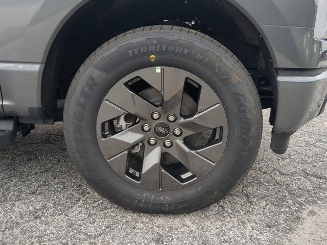 2025 Ford F-150 Lightning Flash Appleton WI