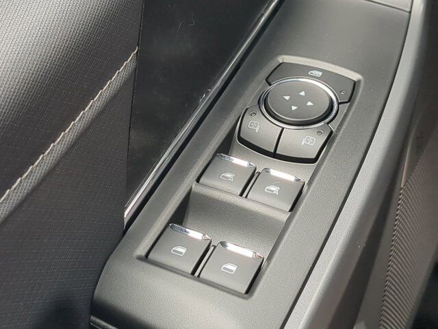2025 Ford F-150 Lightning Flash Appleton WI