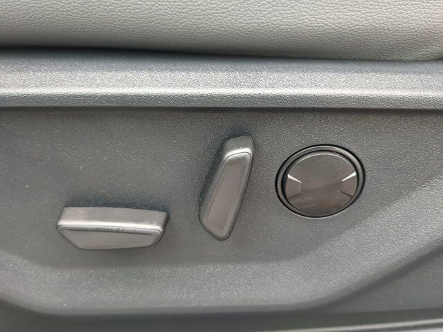 2025 Ford F-150 Lightning Flash Appleton WI