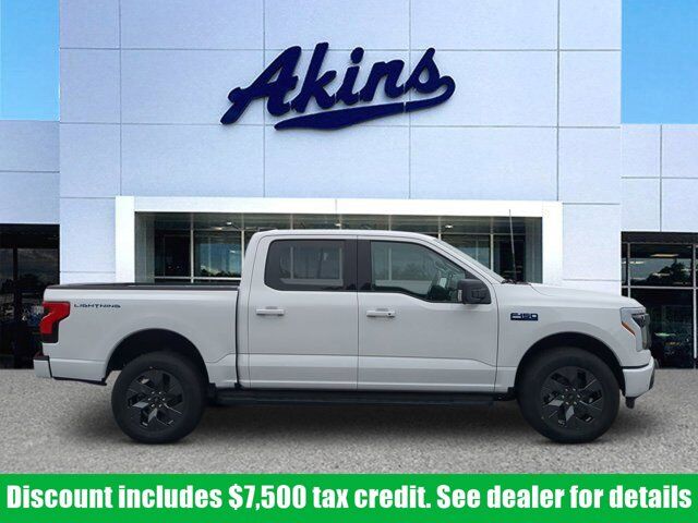2025 Ford F-150 Lightning Flash Appleton WI