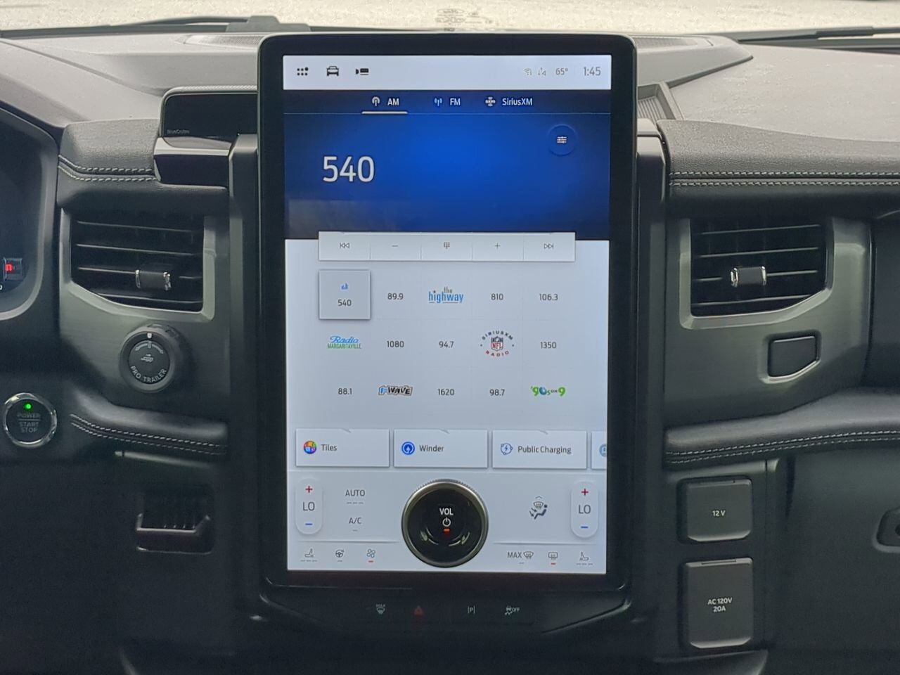 2025 Ford F-150 Lightning Flash Appleton WI