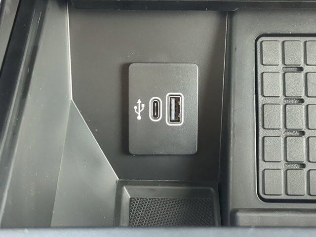 2025 Ford F-150 Lightning Flash Appleton WI
