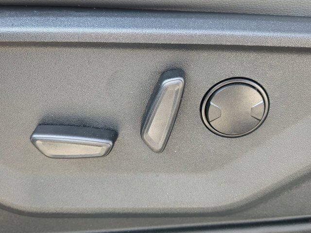 2025 Ford F-150 Lightning Flash Appleton WI