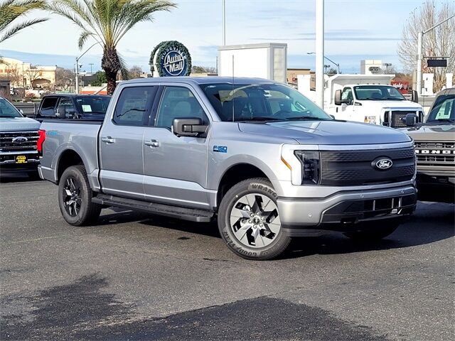 2025 Ford F-150 Lightning Flash