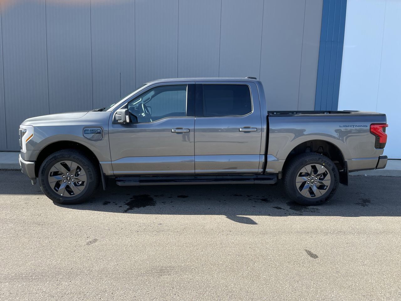 2025 Ford F-150 Lightning Flash Sherwood Park AB