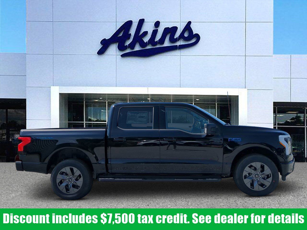 2025 Ford F-150 Lightning Flash