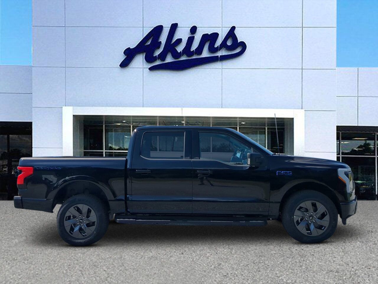 2025 Ford F-150 Lightning Flash