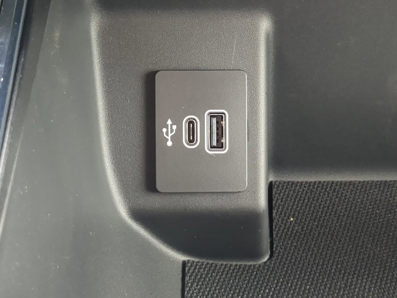 2025 Ford F-150 Lightning Flash Winder GA