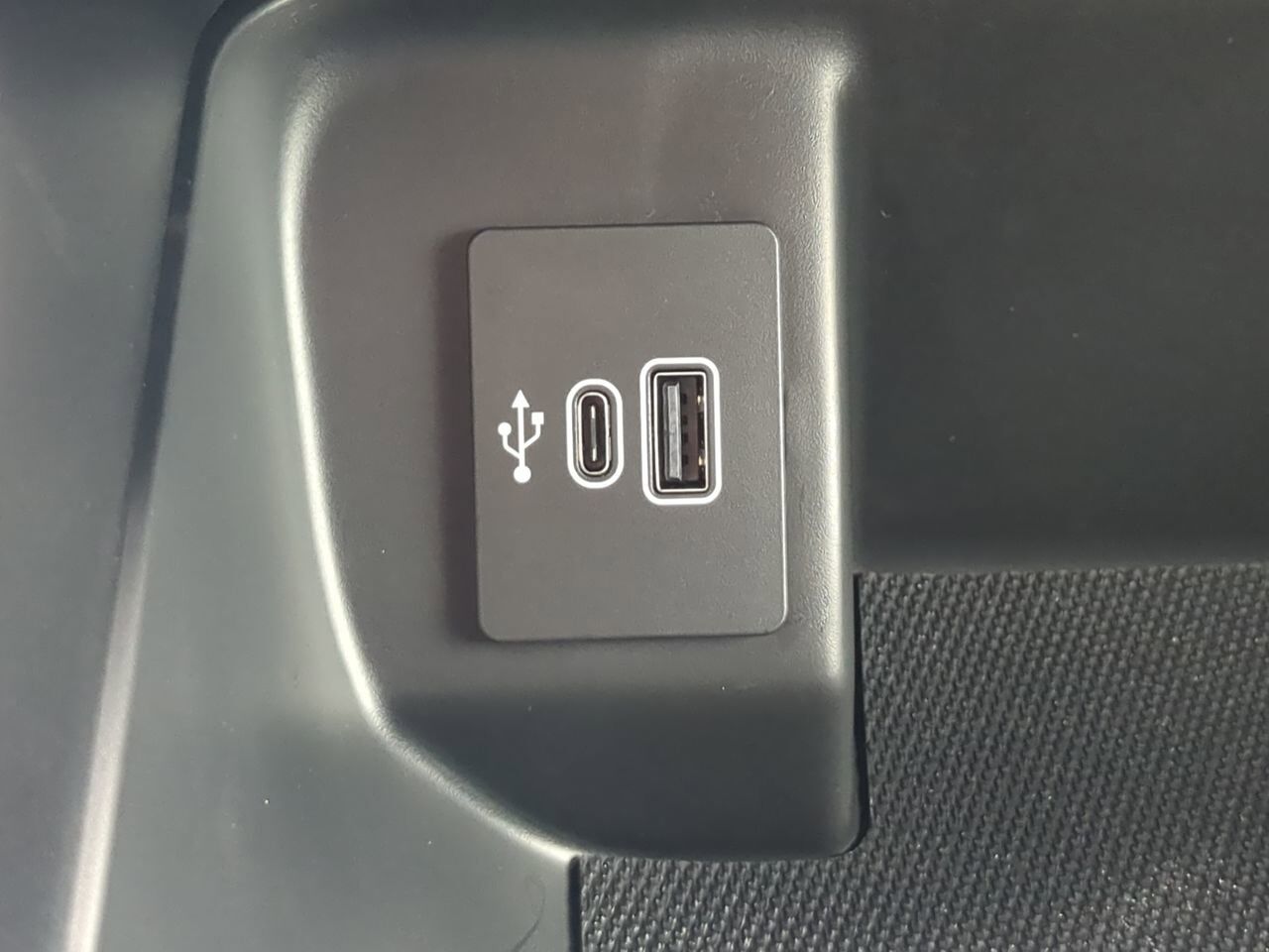2025 Ford F-150 Lightning Flash Winder GA
