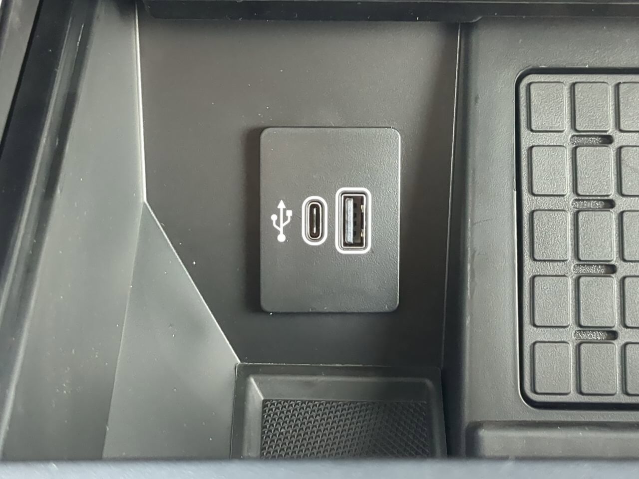 2025 Ford F-150 Lightning Flash Winder GA