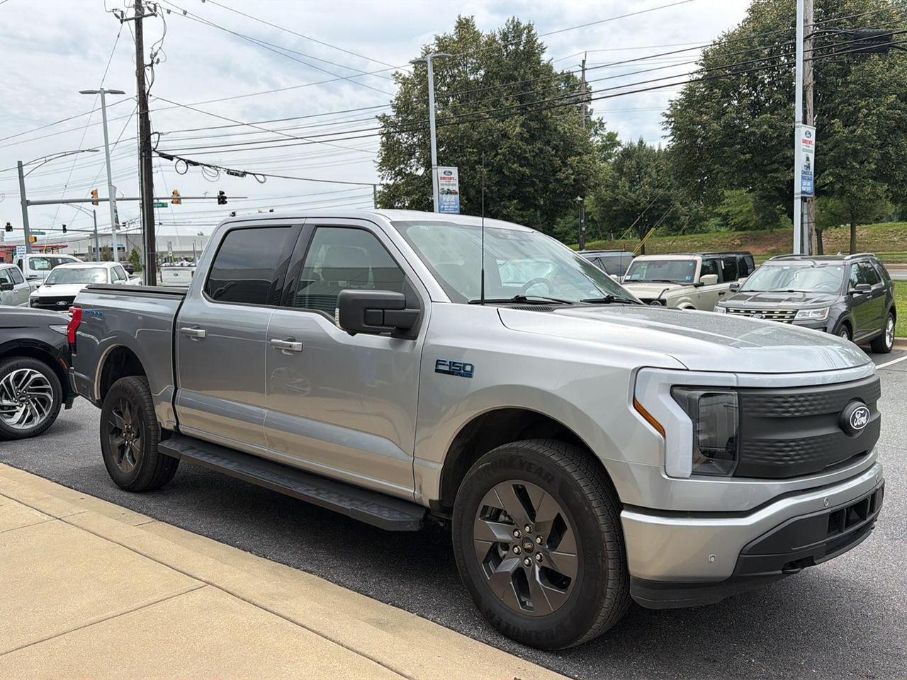 2025 Ford F-150 Lightning