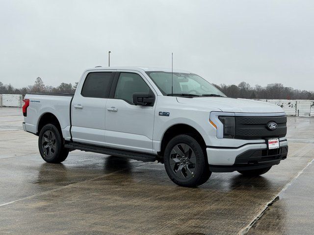 2025 Ford F-150 Lightning Flash