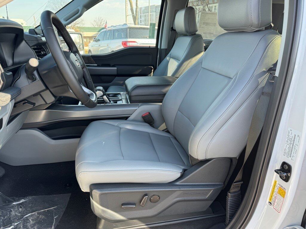 2025 Ford F-150 Lightning Flash Springfield VA