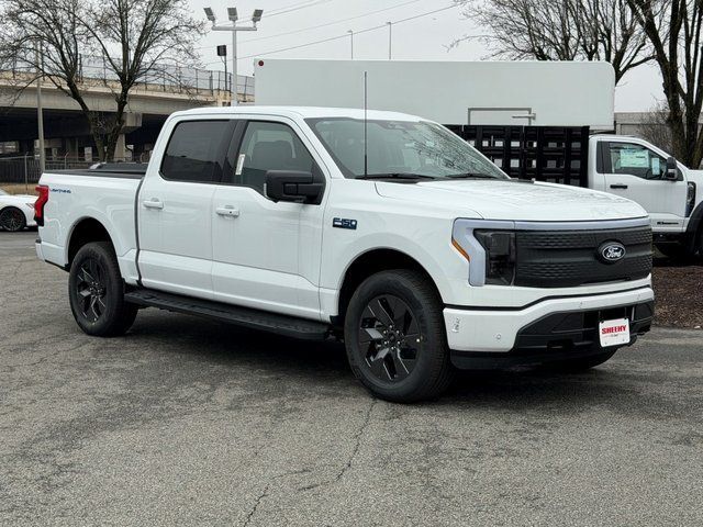 2025 Ford F-150 Lightning Flash