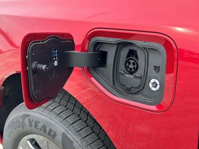 2025 Ford F-150 Lightning Flash Springfield VA