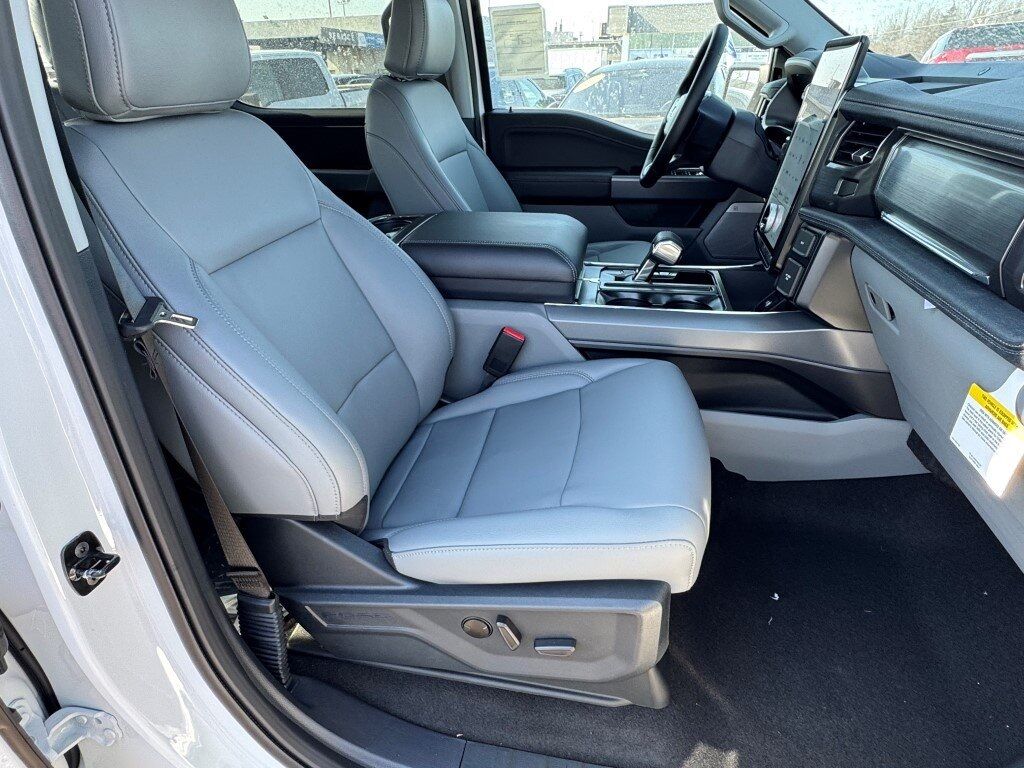 2025 Ford F-150 Lightning Flash Springfield VA