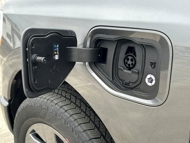 2025 Ford F-150 Lightning Flash Springfield VA