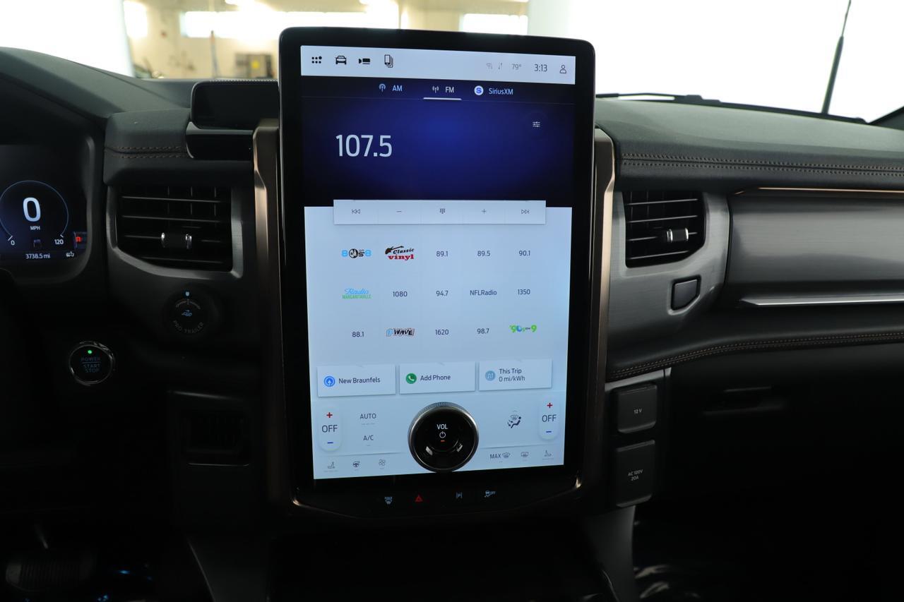 2025 Ford F-150 Lightning LARIAT New Braunfels TX