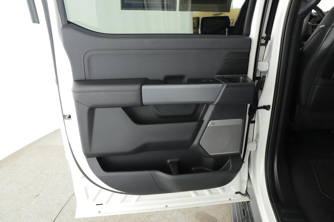 2025 Ford F-150 Lightning LARIAT New Braunfels TX