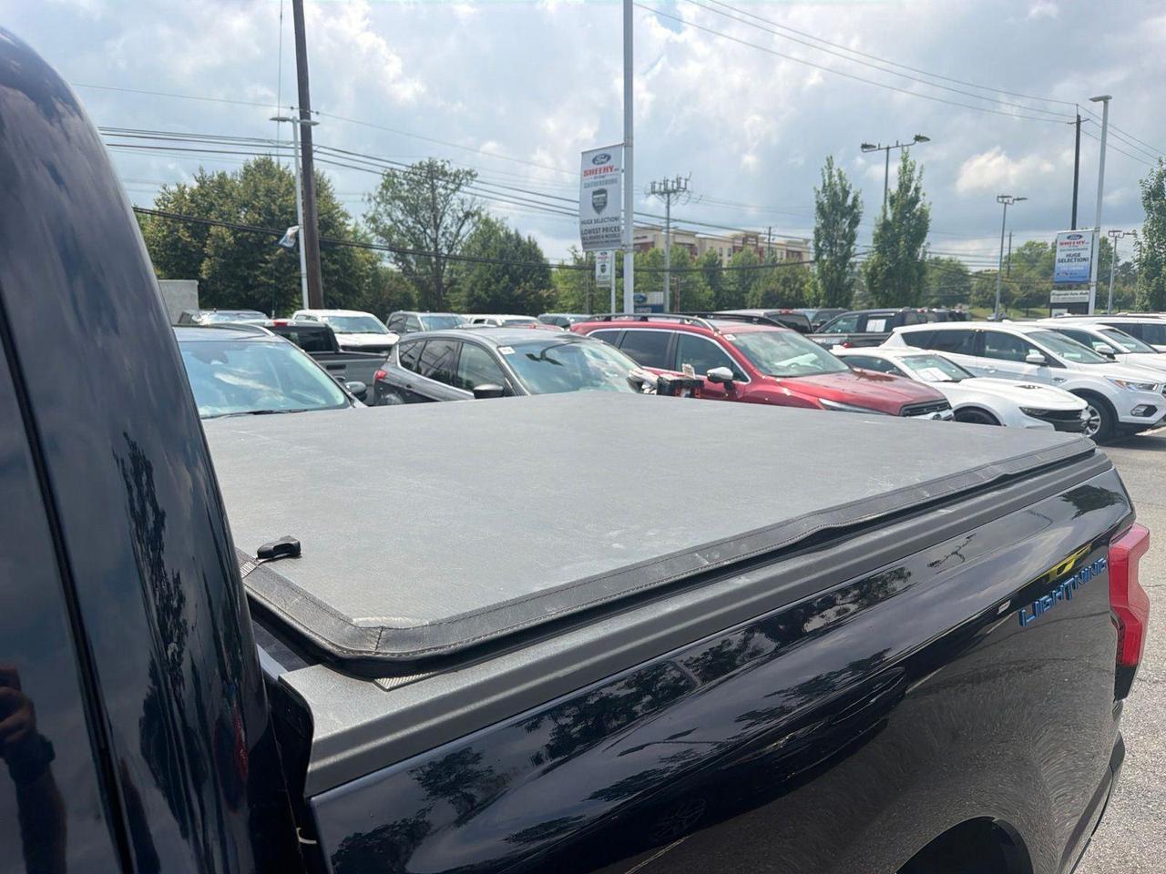 2025 Ford F-150 Lightning LARIAT Gaithersburg MD