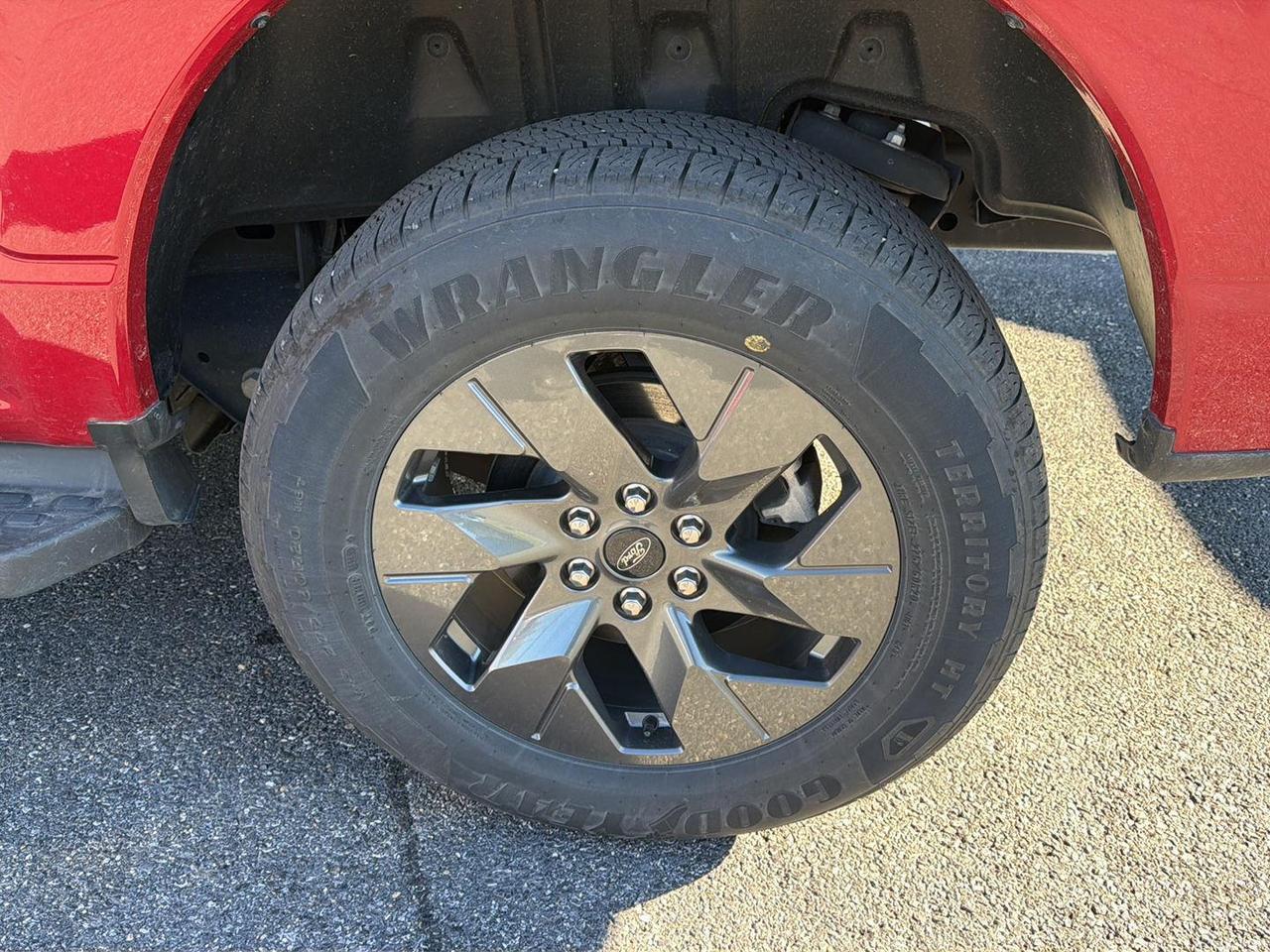 2025 Ford F-150 Lightning LARIAT Gaithersburg MD