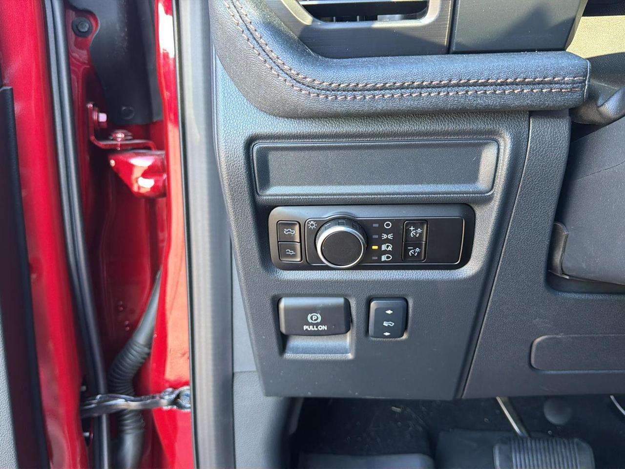 2025 Ford F-150 Lightning LARIAT Gaithersburg MD