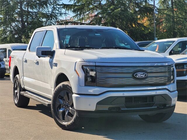 2025 Ford F-150 Lightning Lariat