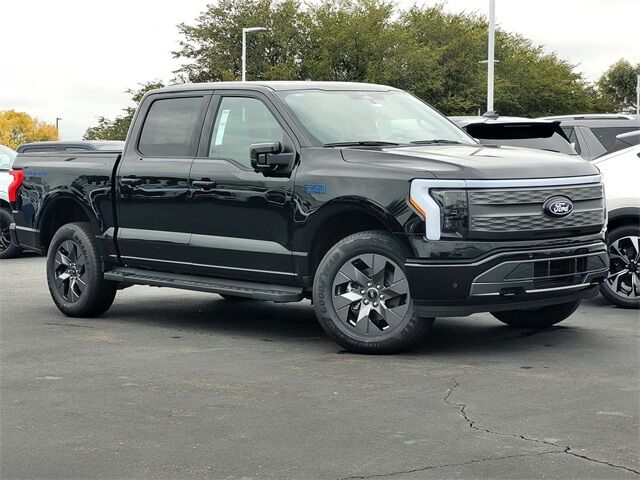 2025 Ford F-150 Lightning Lariat