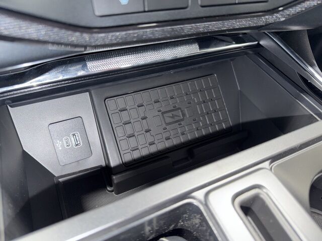 2025 Ford F-150 Lightning Platinum Pine River MN