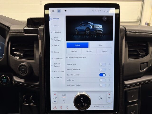 2025 Ford F-150 Lightning Platinum Pine River MN