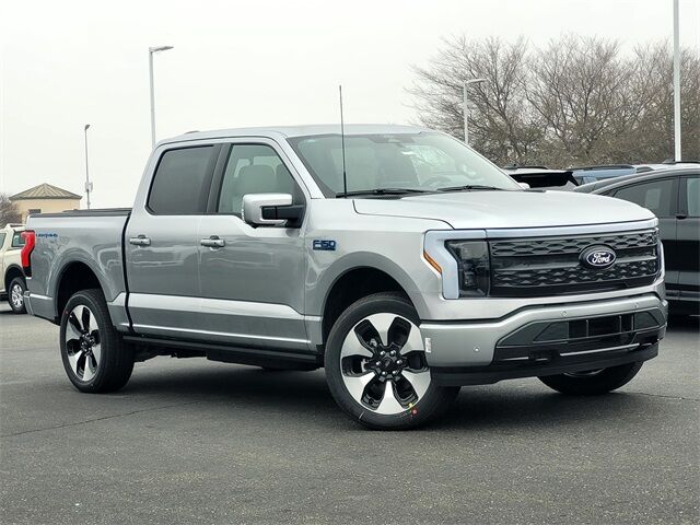 2025 Ford F-150 Lightning Platinum