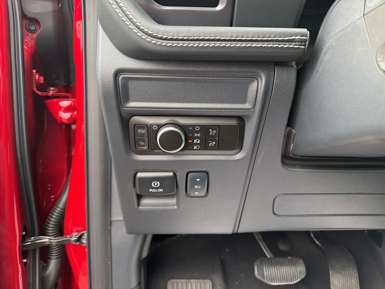 2025 Ford F-150 Lightning Platinum Gaithersburg MD