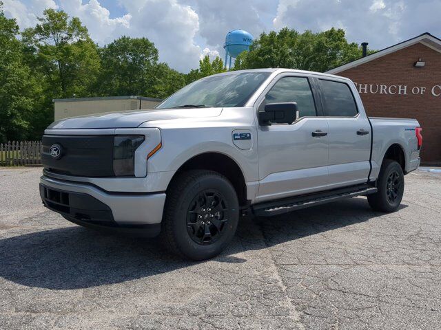 2025 Ford F-150 Lightning XLT Appleton WI