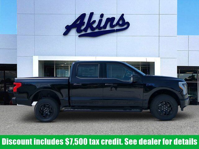 2025 Ford F-150 Lightning XLT Appleton WI