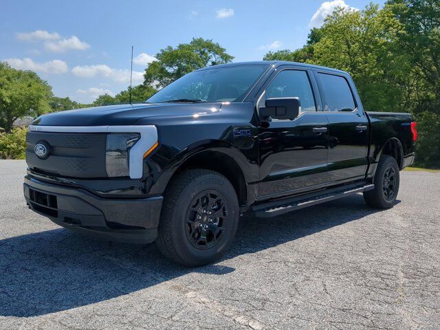 2025 Ford F-150 Lightning XLT Appleton WI