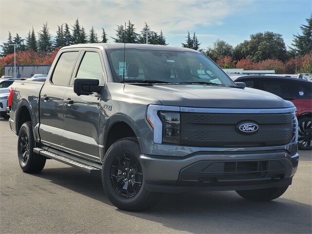 2025 Ford F-150 Lightning XLT