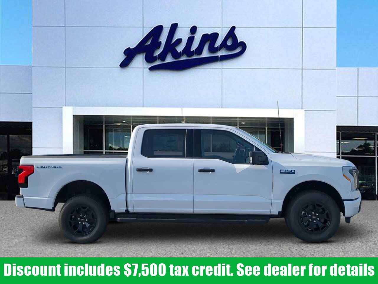 2025 Ford F-150 Lightning XLT