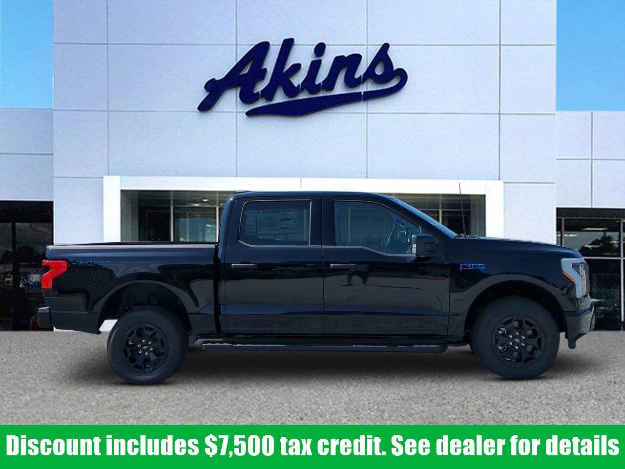 2025 Ford F-150 Lightning XLT