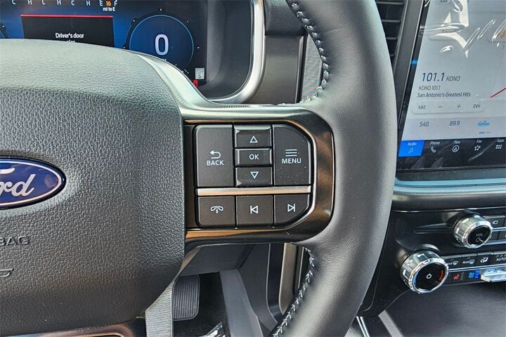 2025 Ford F-150 Platinum  TX