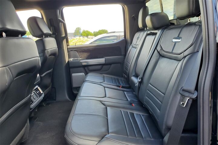 2025 Ford F-150 Platinum  TX