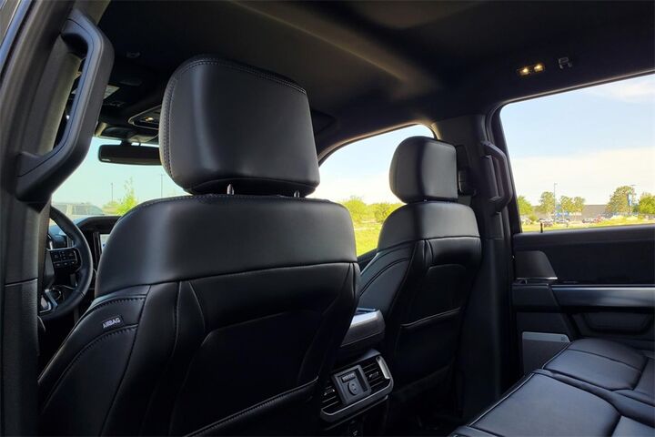 2025 Ford F-150 Platinum  TX
