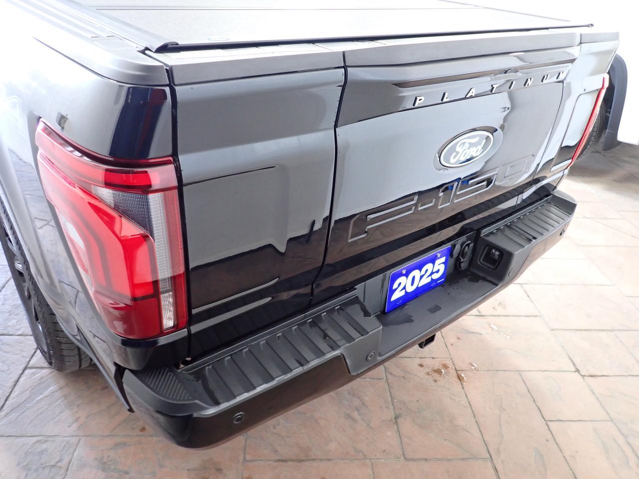 2025 Ford F-150 Platinum 4WD CREW CAB 5'5 BOX LEATHER NAVI SUNROOF *HYBRID* Listowel ON