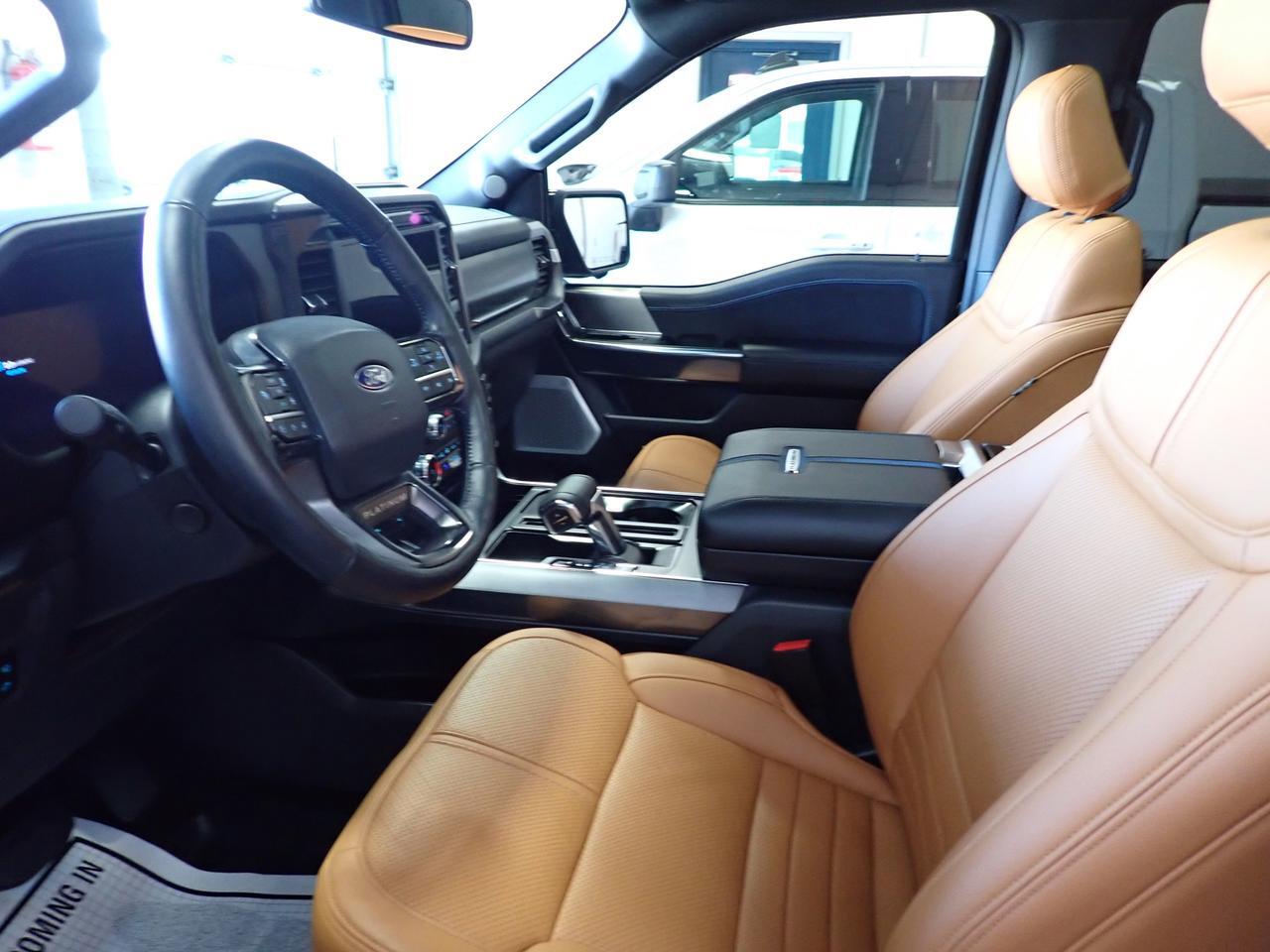 2025 Ford F-150 Platinum 4WD CREW CAB LEATHER NAVI SUNROOF *HYBRID* Listowel ON