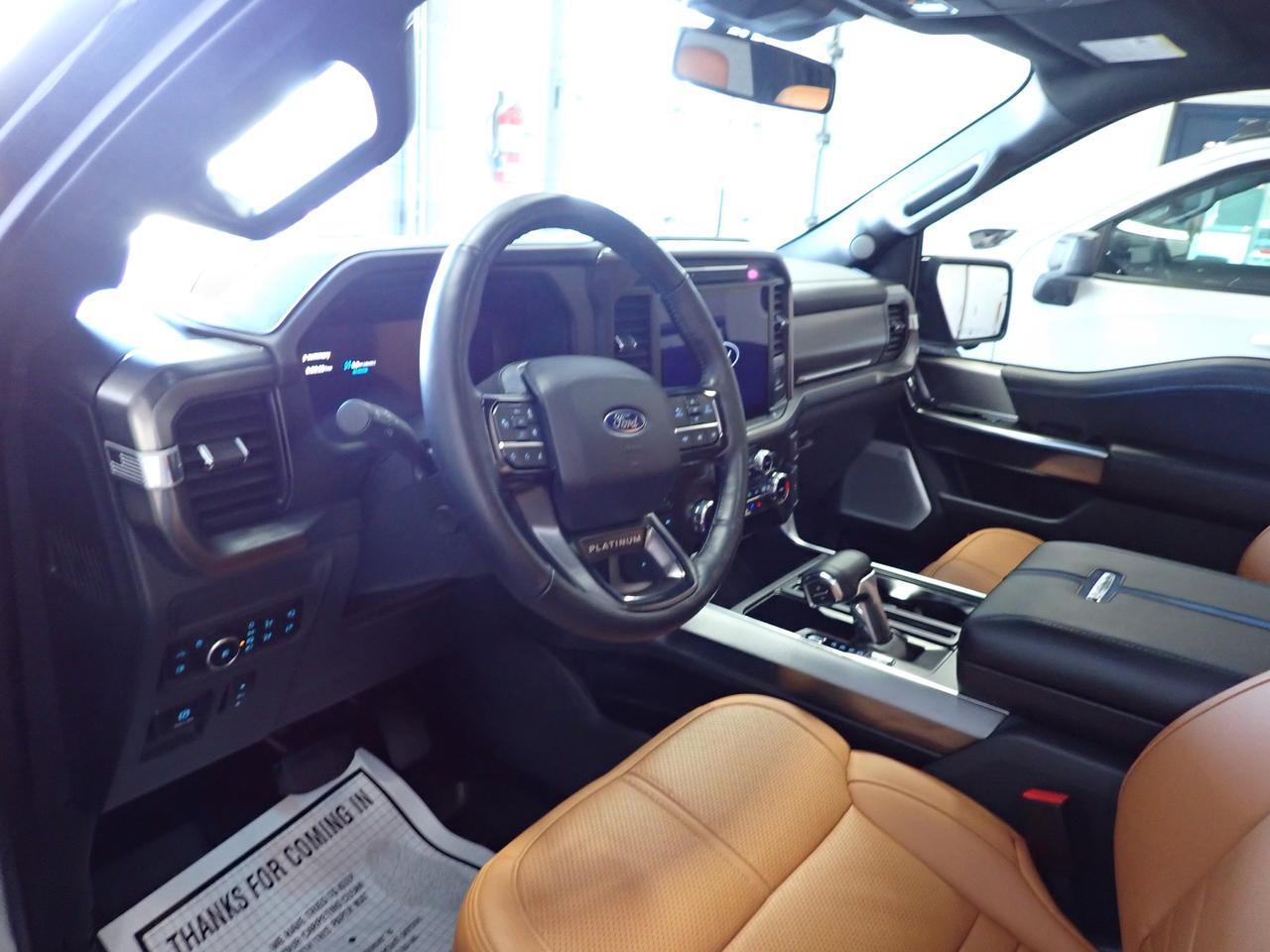 2025 Ford F-150 Platinum 4WD CREW CAB LEATHER NAVI SUNROOF *HYBRID* Listowel ON