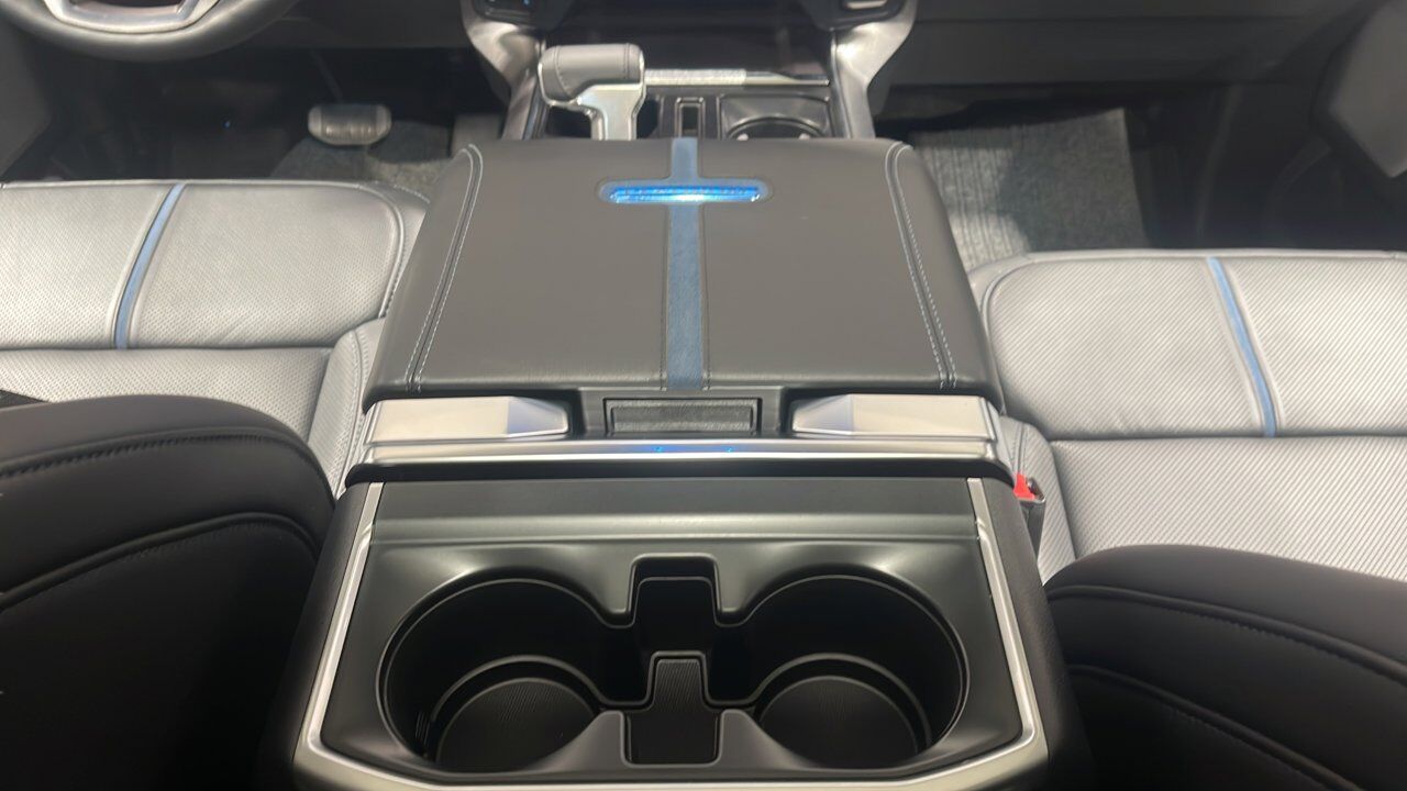 2025 Ford F-150 Platinum Sherwood Park AB