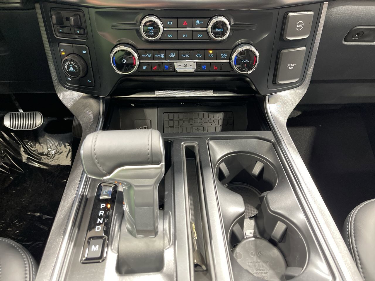 2025 Ford F-150 Platinum Sherwood Park AB